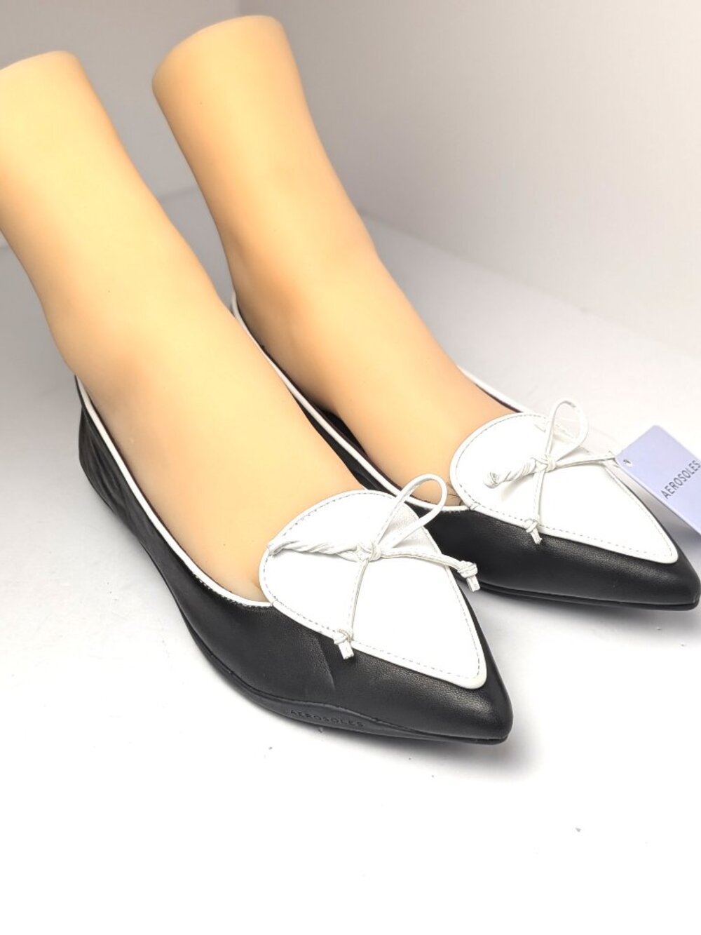 Aerosoles Doran Black White Leather Spectator Pointed Toe Flats 10M NWT - Picture 7 of 12